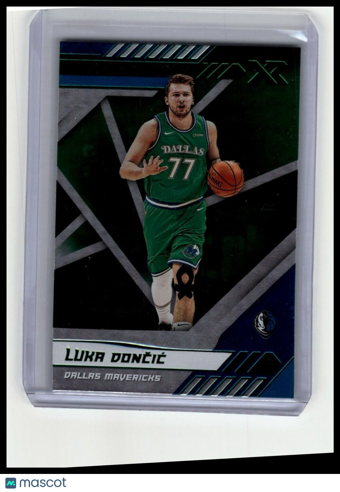 2020-21 Panini Chronicles #300 Luka Doncic Pink